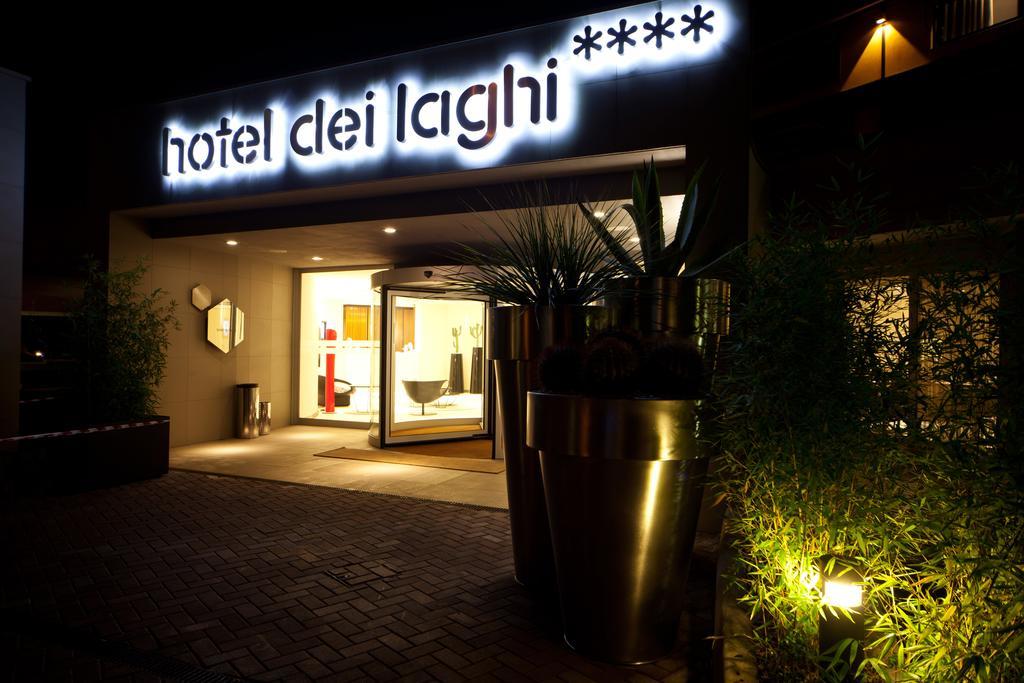 Albergo Dei Laghi Турате Екстериор снимка